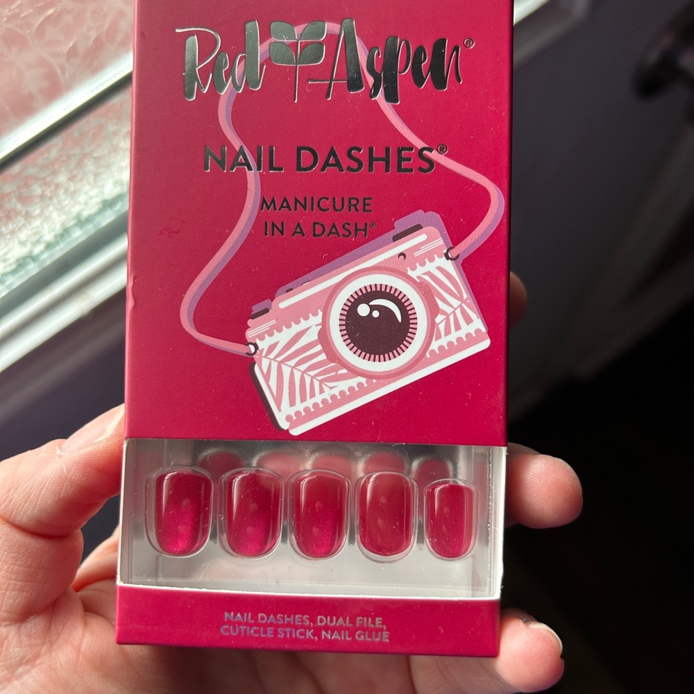 Red Nail Dashes-cat eye nail.  Out of Office Olive